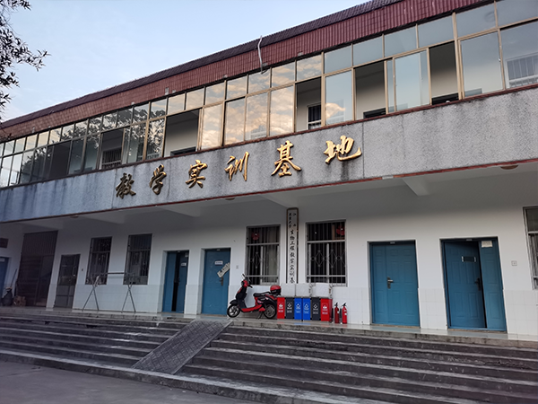 公司赴江西農(nóng)業(yè)大學(xué)進行項目培訓(xùn)